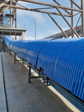 舟山TD75封閉式皮帶機(jī)發(fā)貨現(xiàn)場(chǎng)